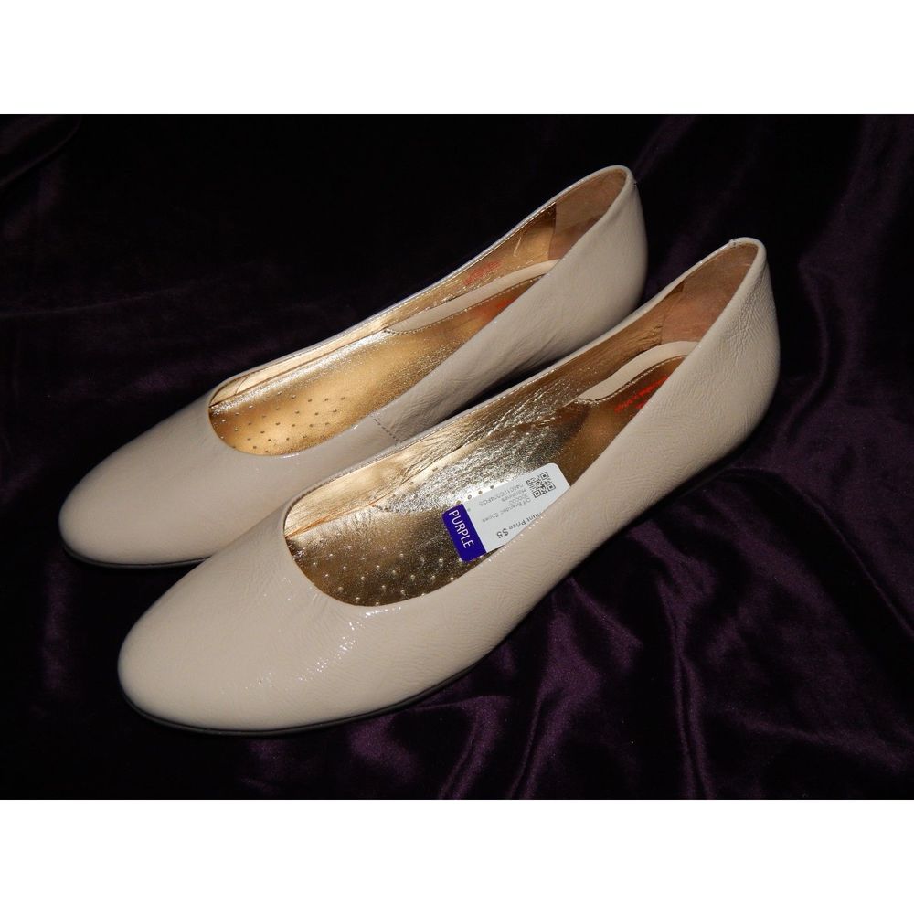 New w Tags Size 10.5 Women's Mark Joseph New York Cream Flats